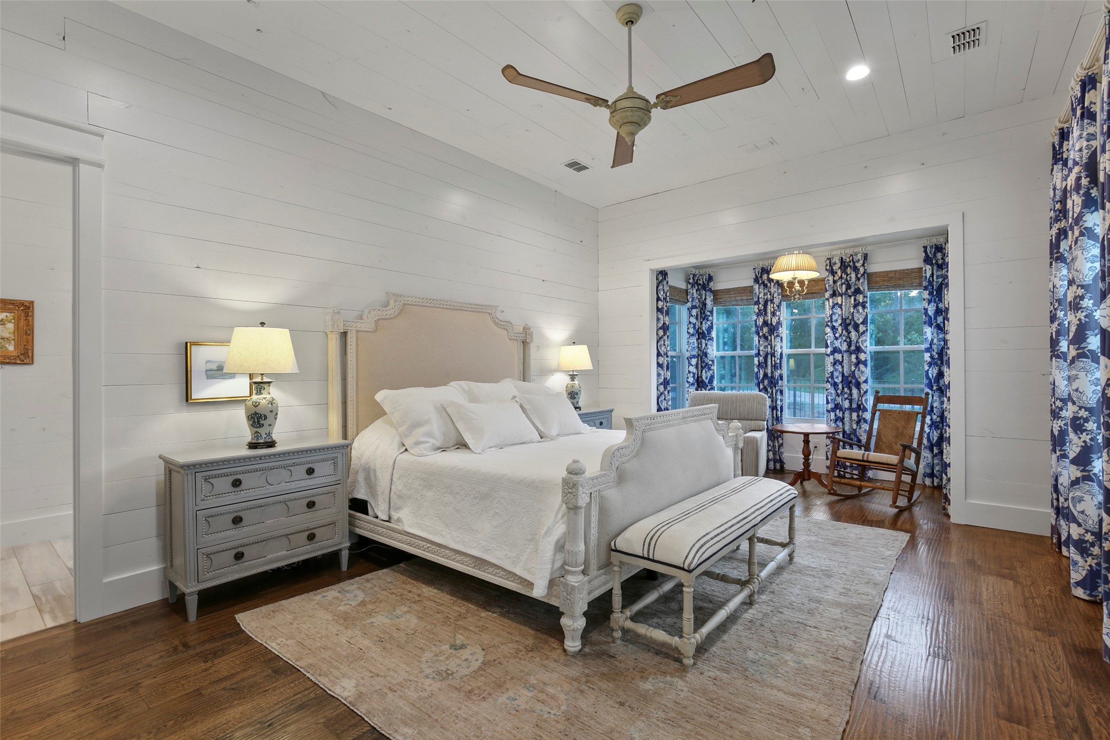 901 Thornridge Circle