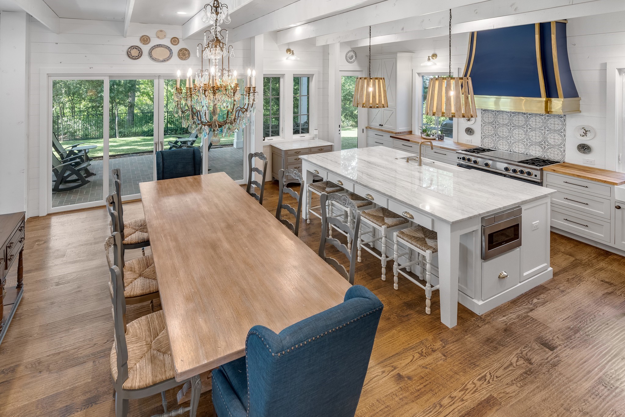 901 Thornridge Circle