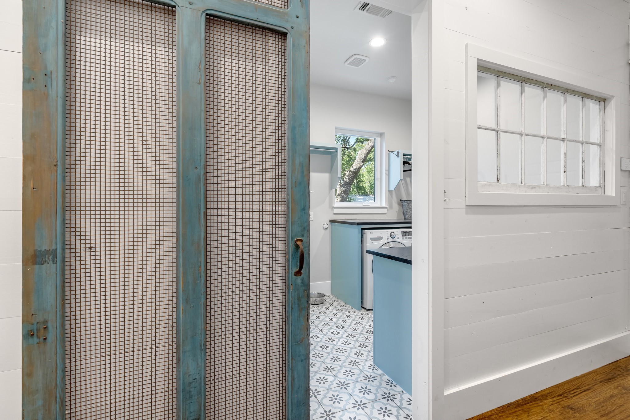 901 Thornridge Circle