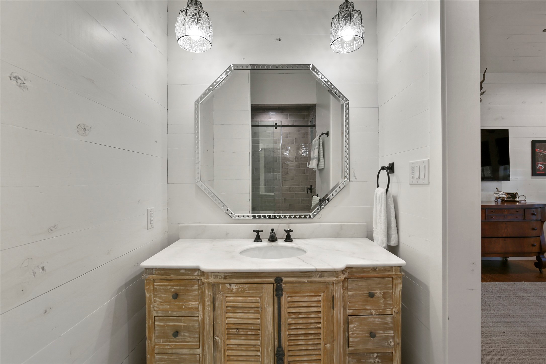 901 Thornridge Circle