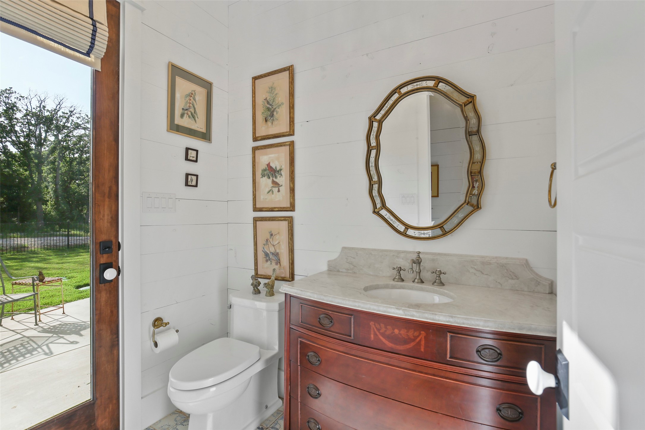 901 Thornridge Circle