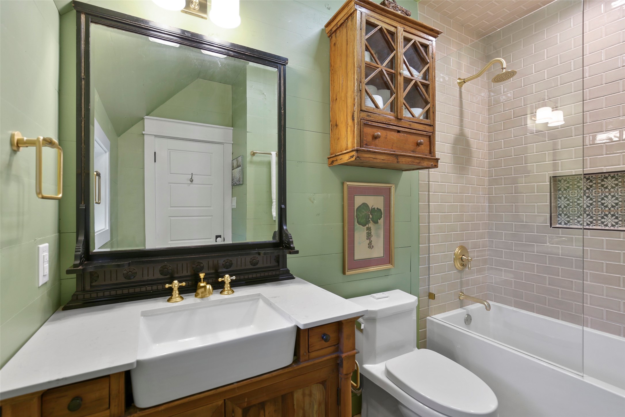 901 Thornridge Circle