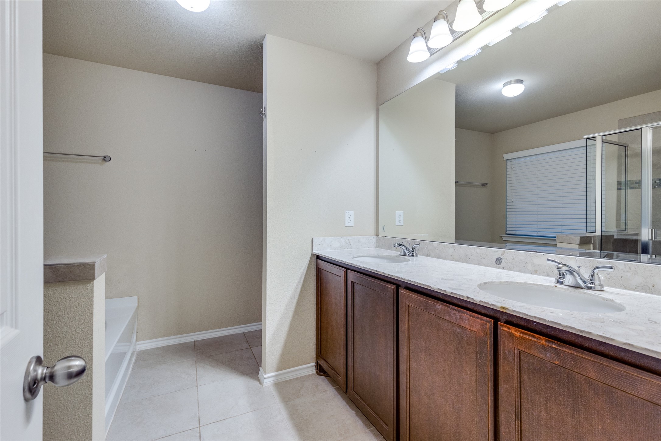 10832 Live Oak Creek Drive