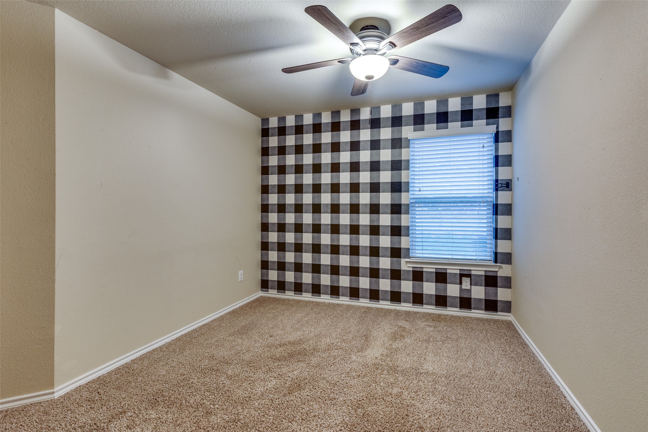 10832 Live Oak Creek Drive