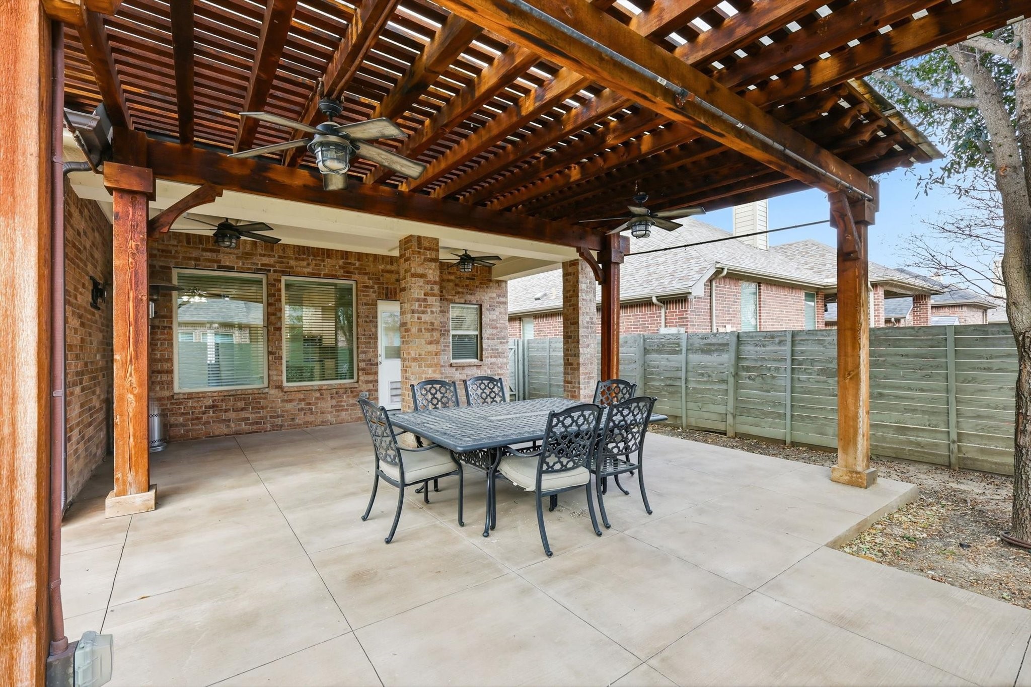 1533 8th Street
