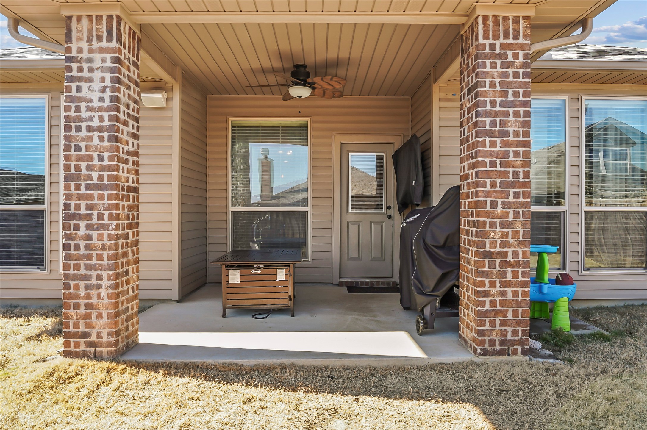 4521 Remuda Lane