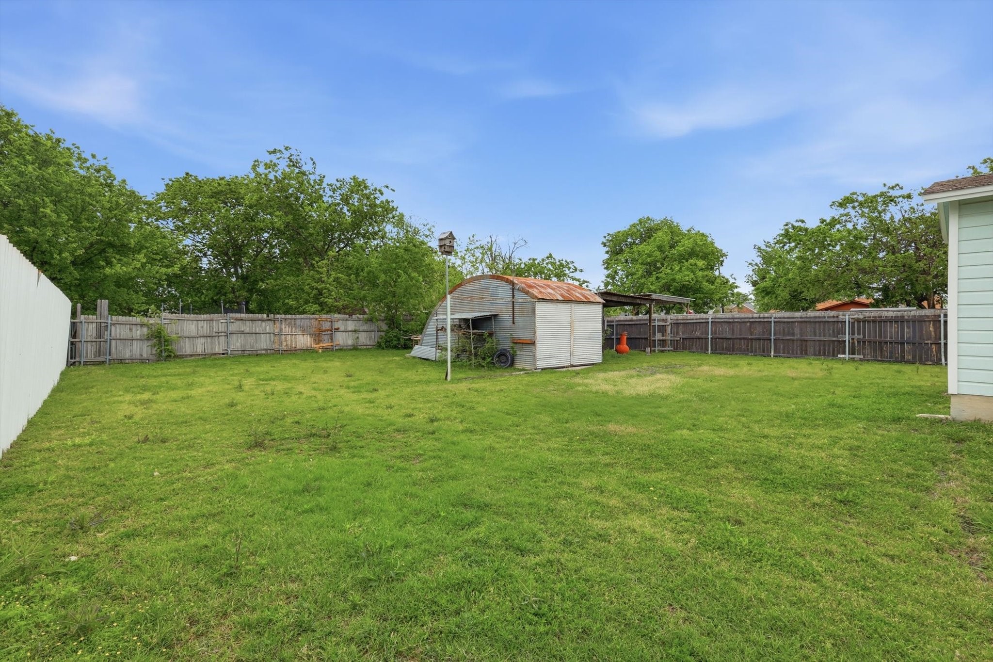 204 E Bailey Street