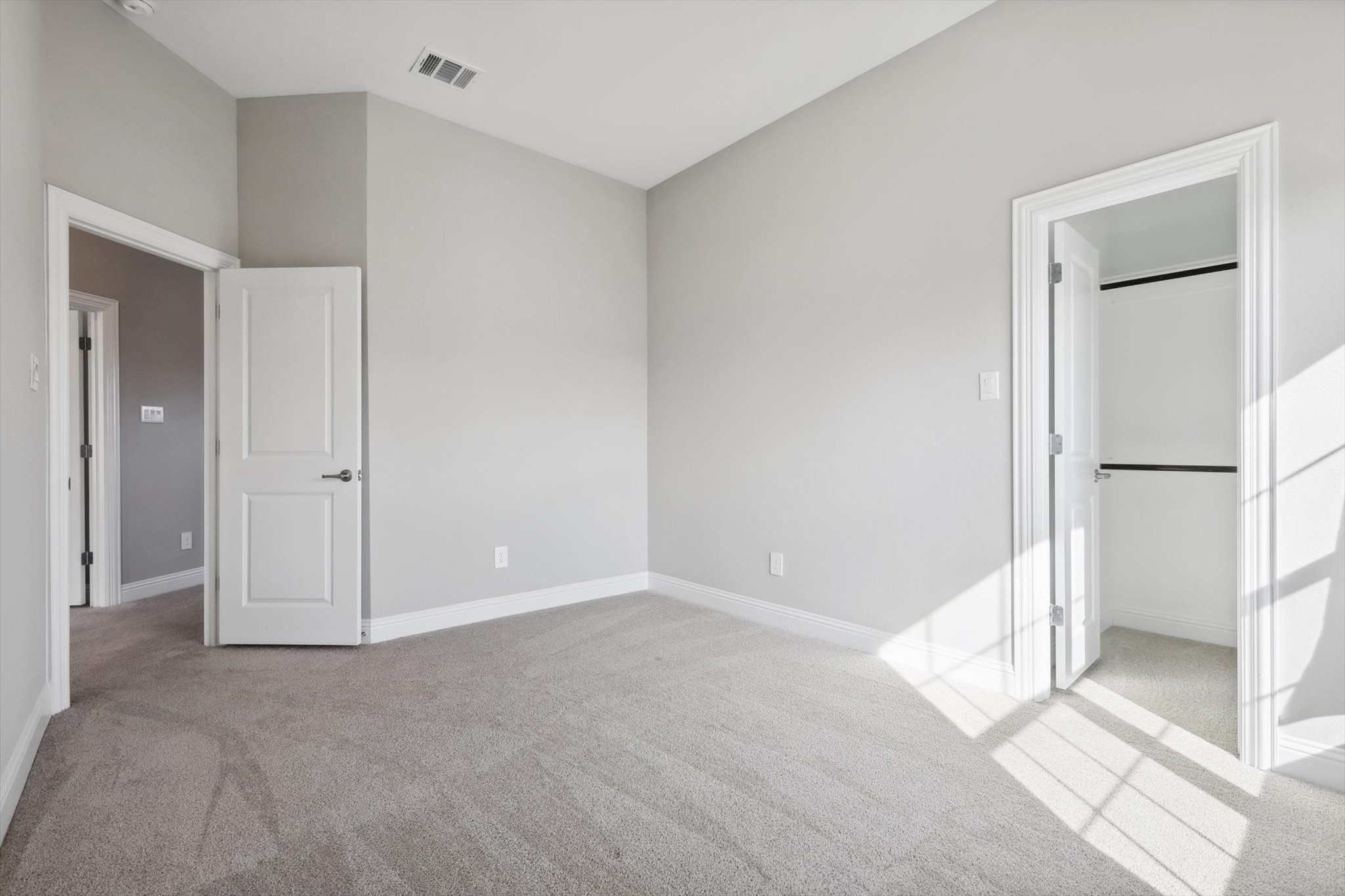727 Waterbrook Parkway