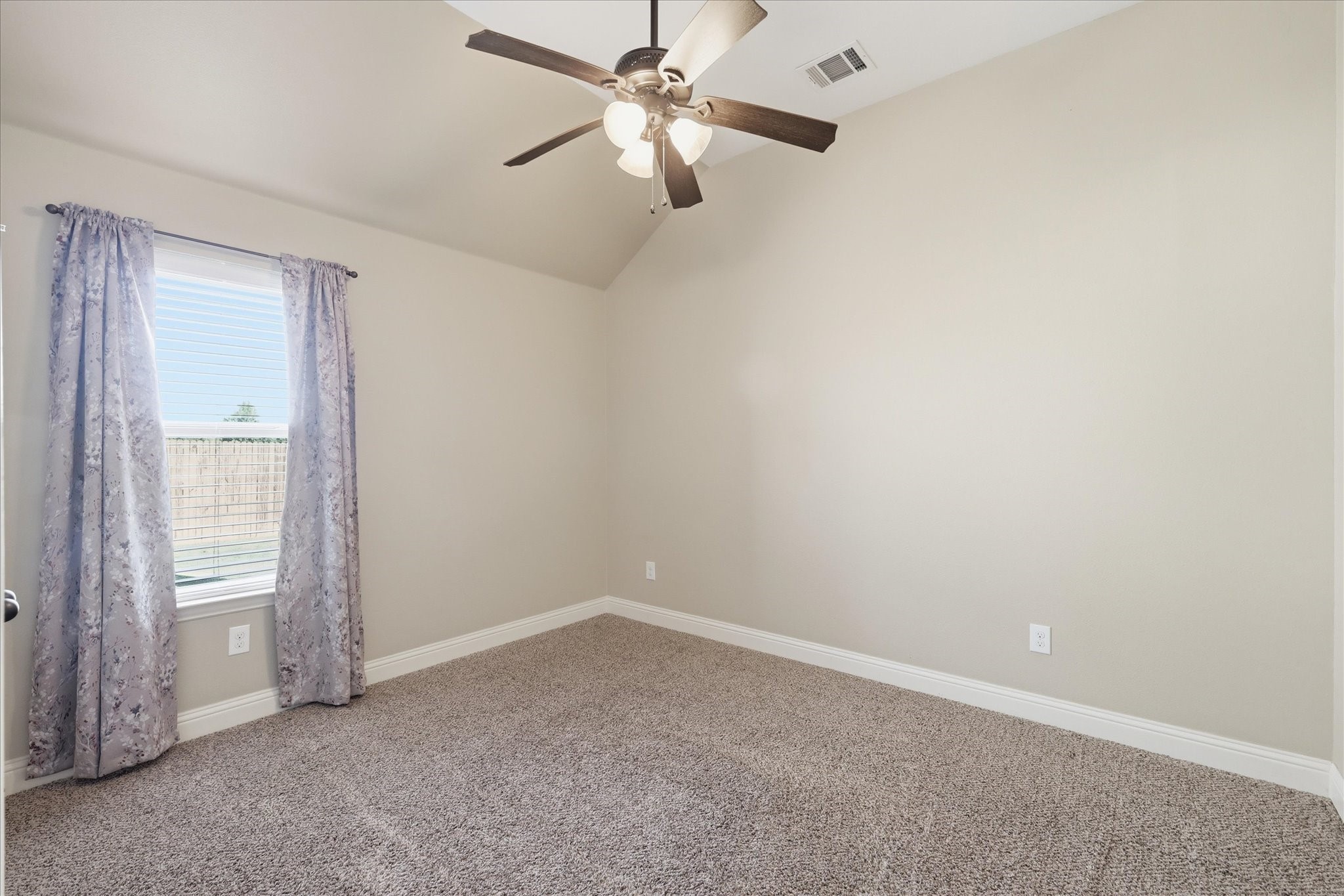 6108 Roaring Creek
