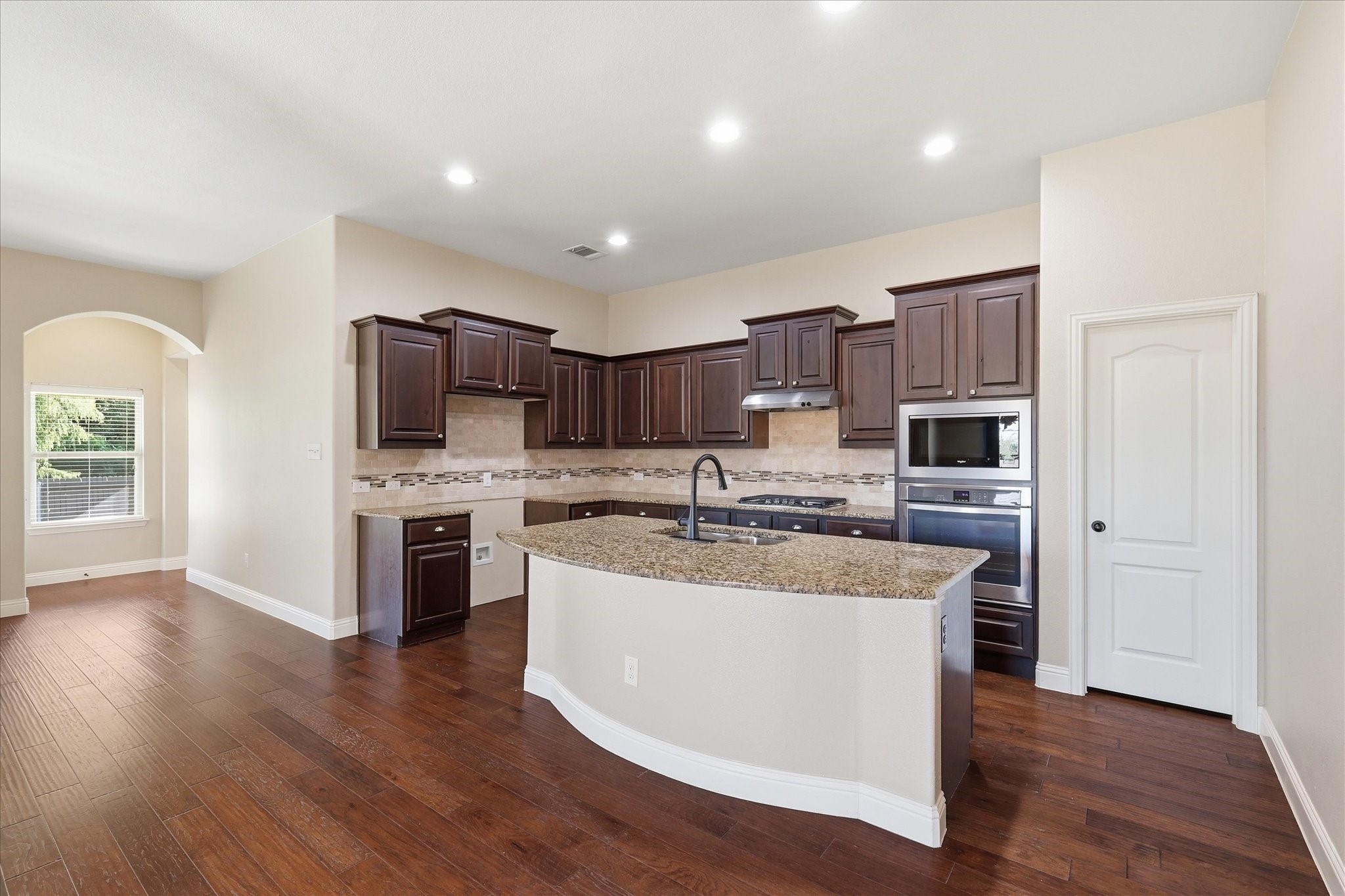 6108 Roaring Creek