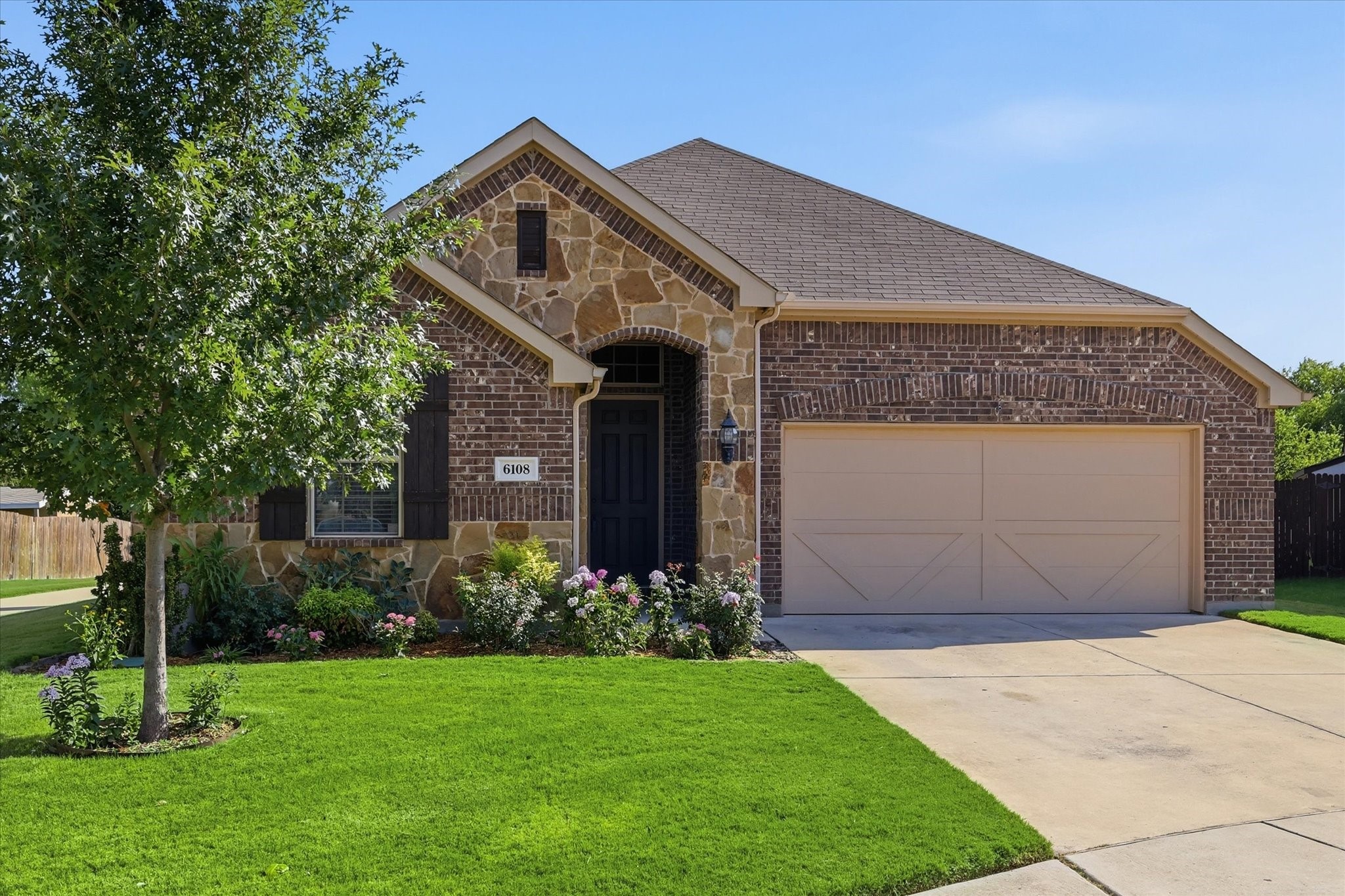 6108 Roaring Creek