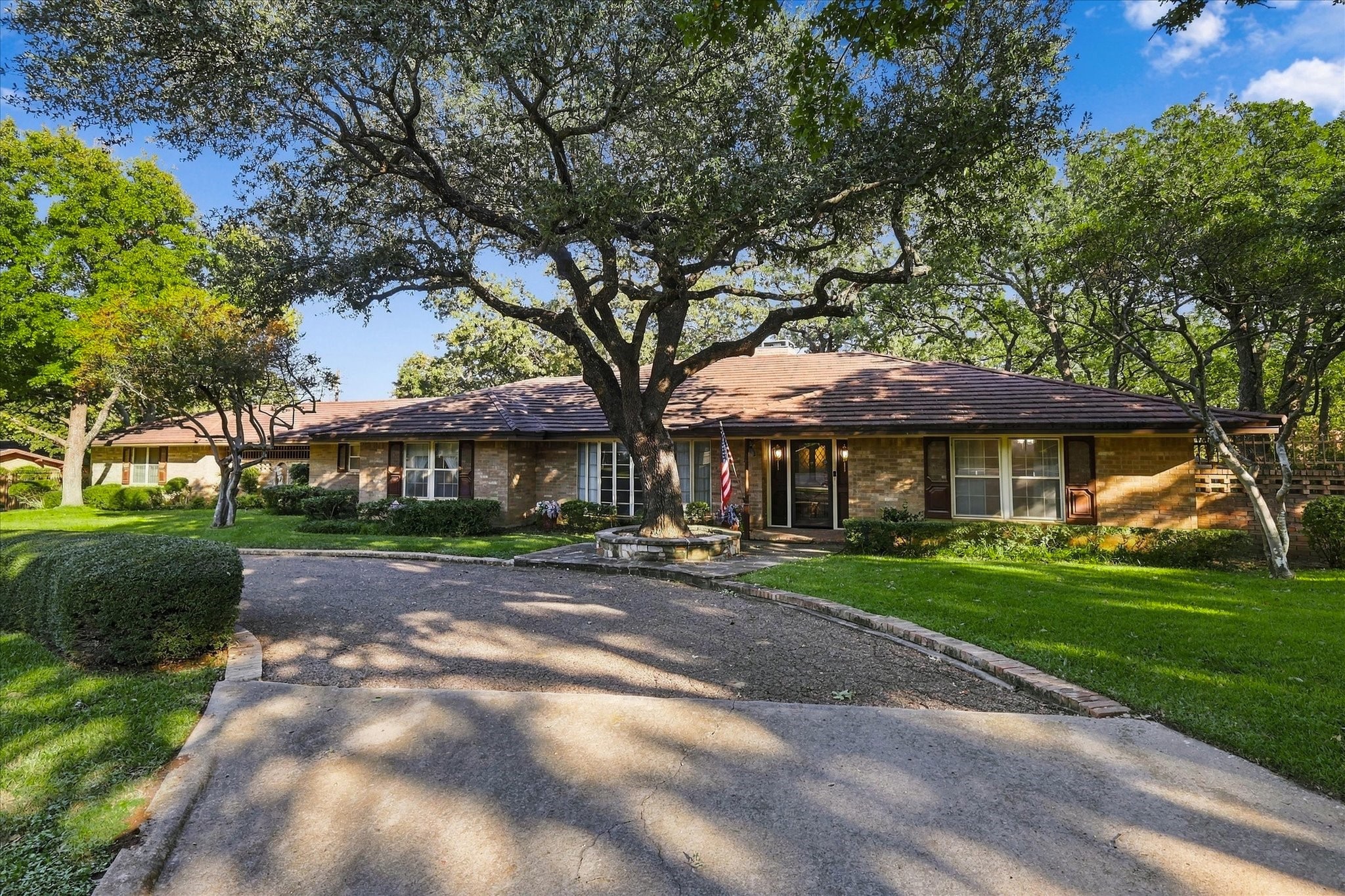 120 Friar Tuck Circle