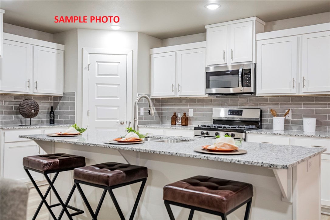 3809 SW Pecan Circle