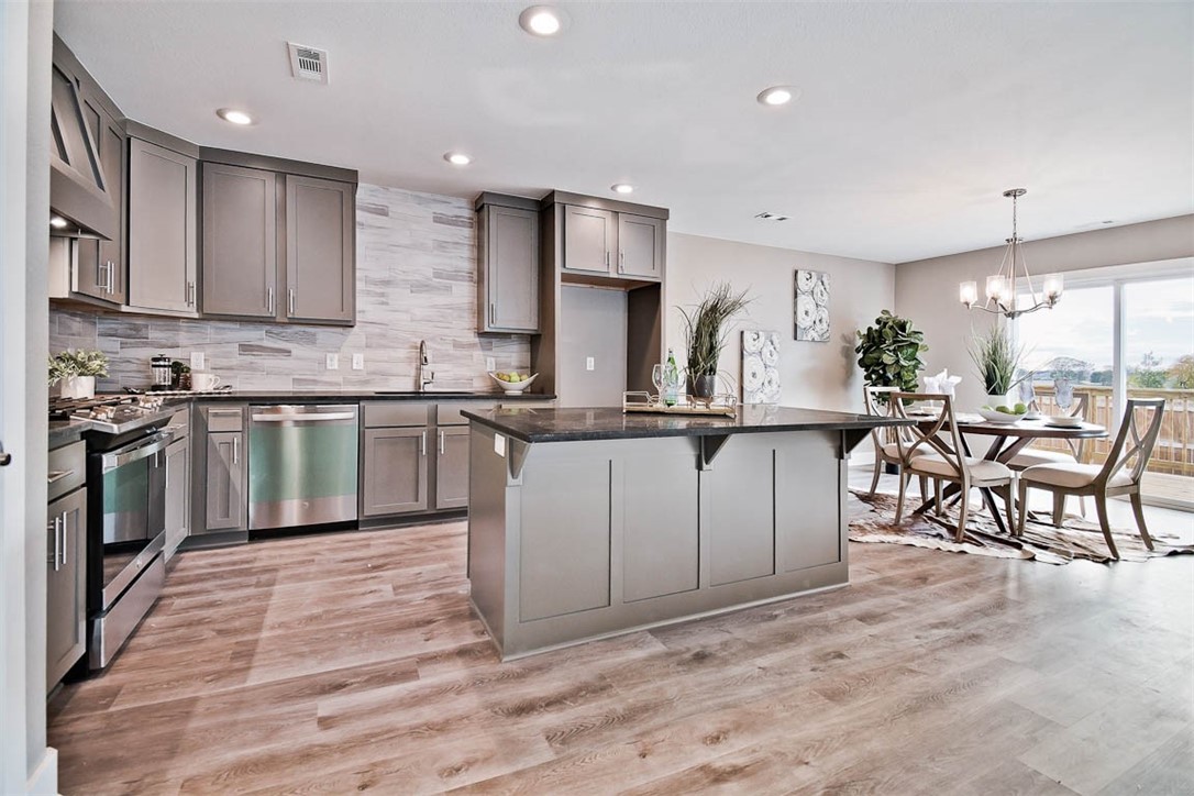 2204 SW Poppy Street