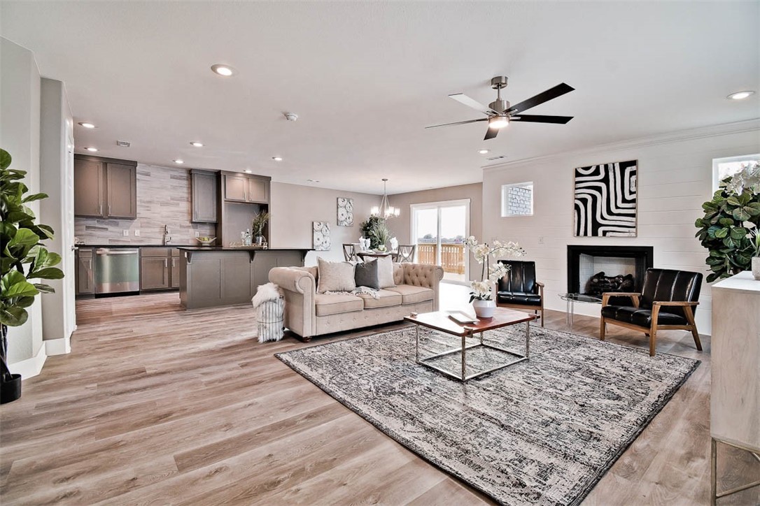 2204 SW Poppy Street