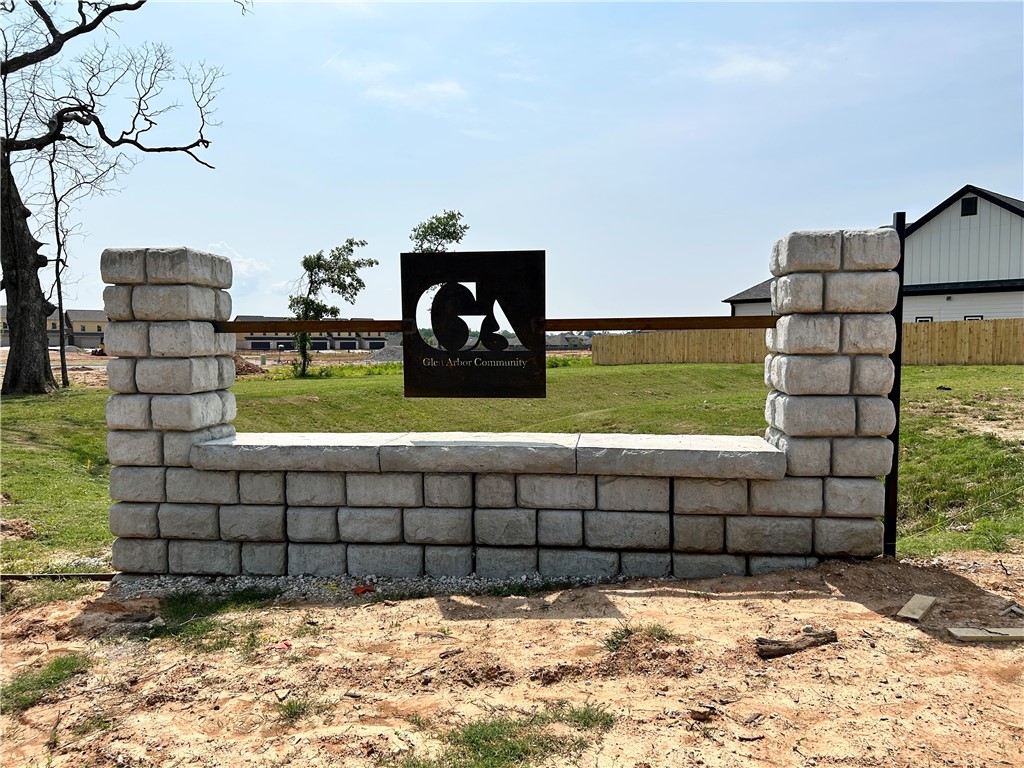 2204 SW Poppy Street