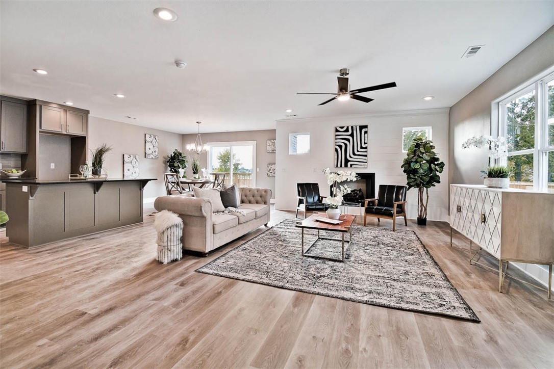 2204 SW Poppy Street