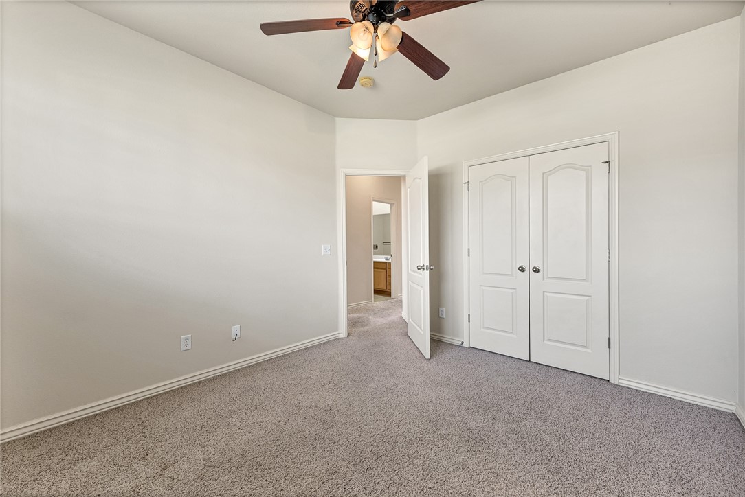 705 SW Summit Chase Road