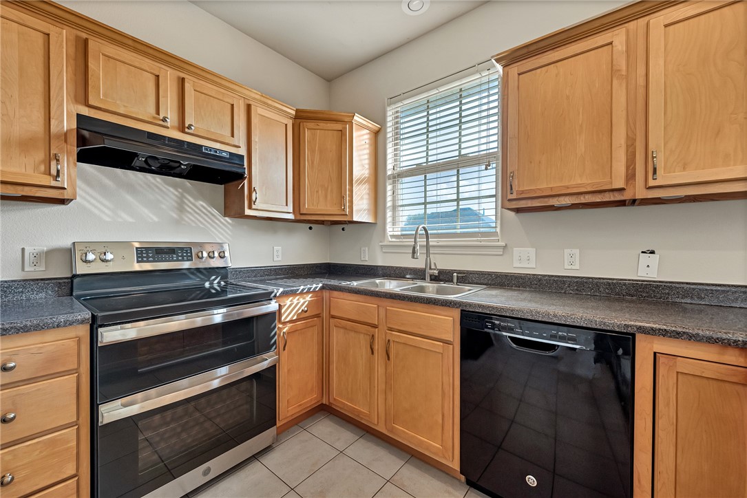 705 SW Summit Chase Road