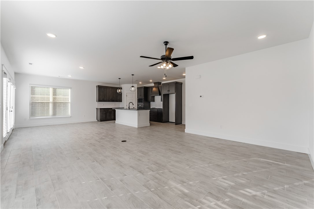 2071 Bluebonnet Lane