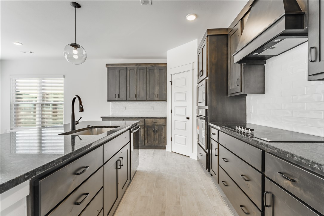 2071 Bluebonnet Lane