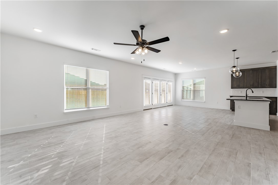 2071 Bluebonnet Lane