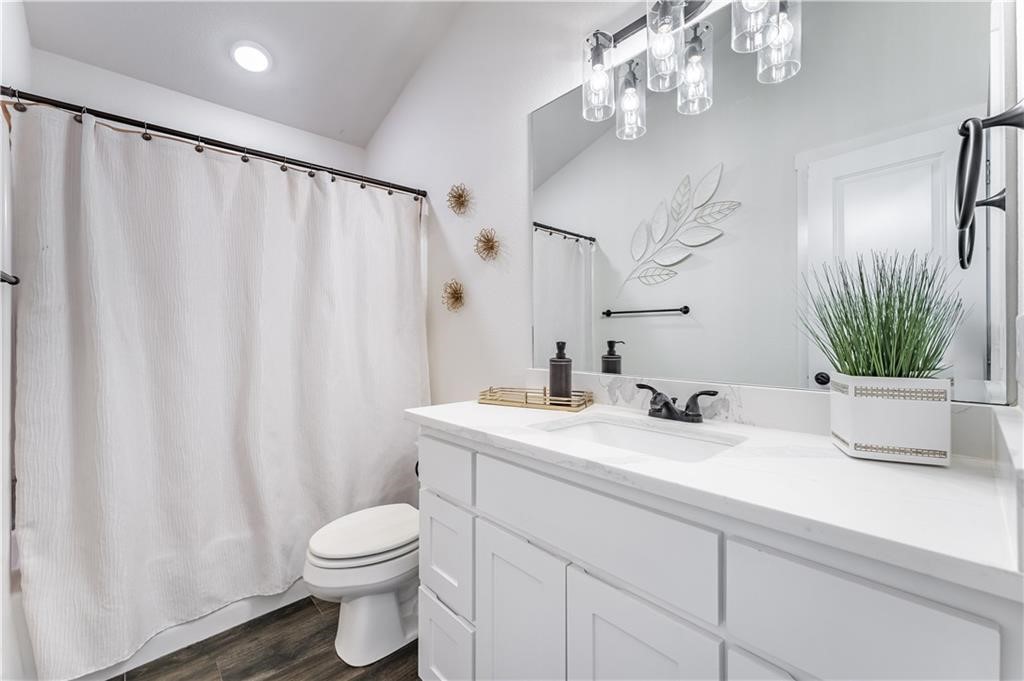 707 Jillian Street