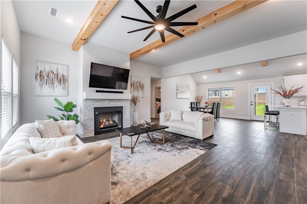707 Jillian Street