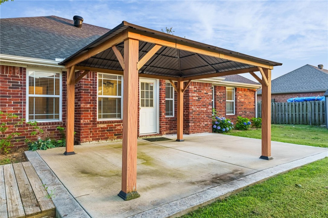 301 Halleck Coach Road