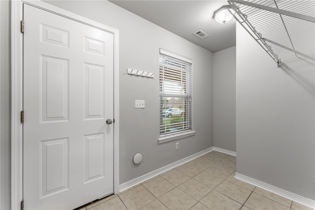 301 Halleck Coach Road