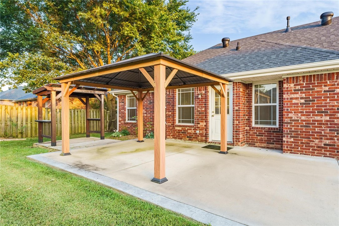 301 Halleck Coach Road