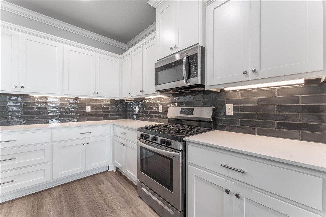 931 Moosehead Street