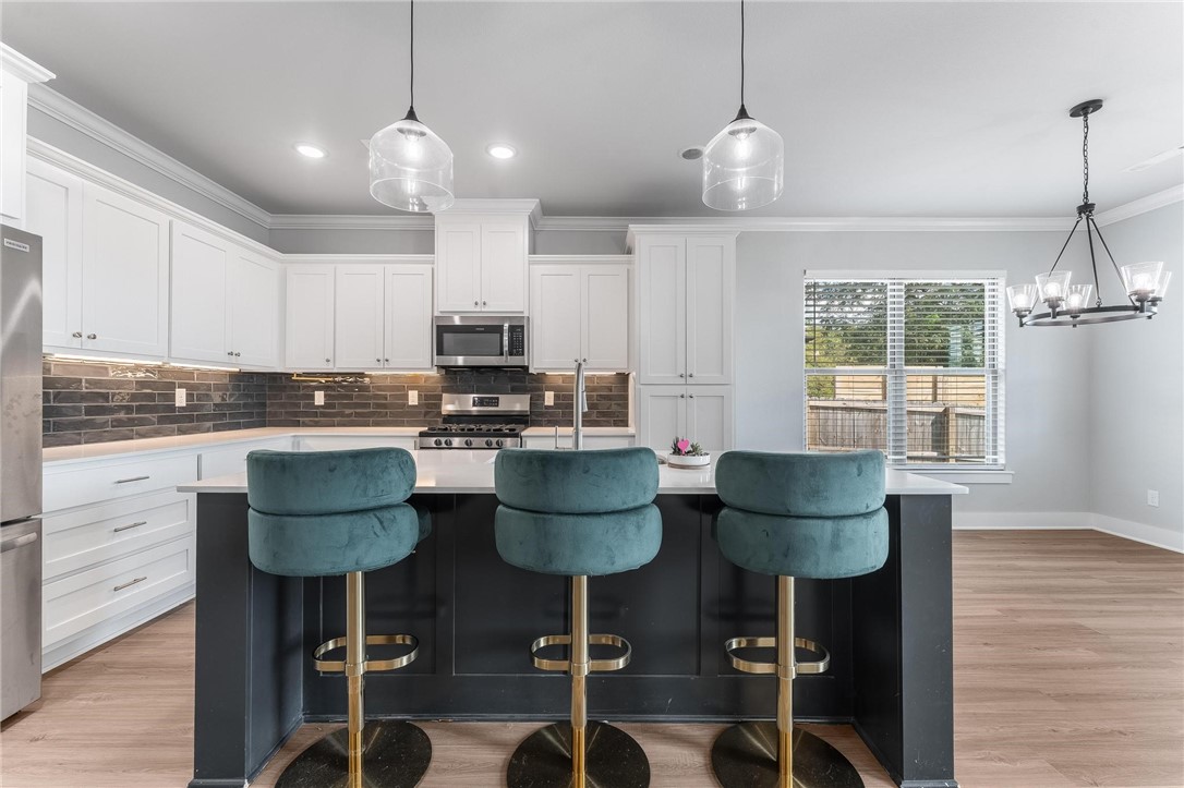 931 Moosehead Street