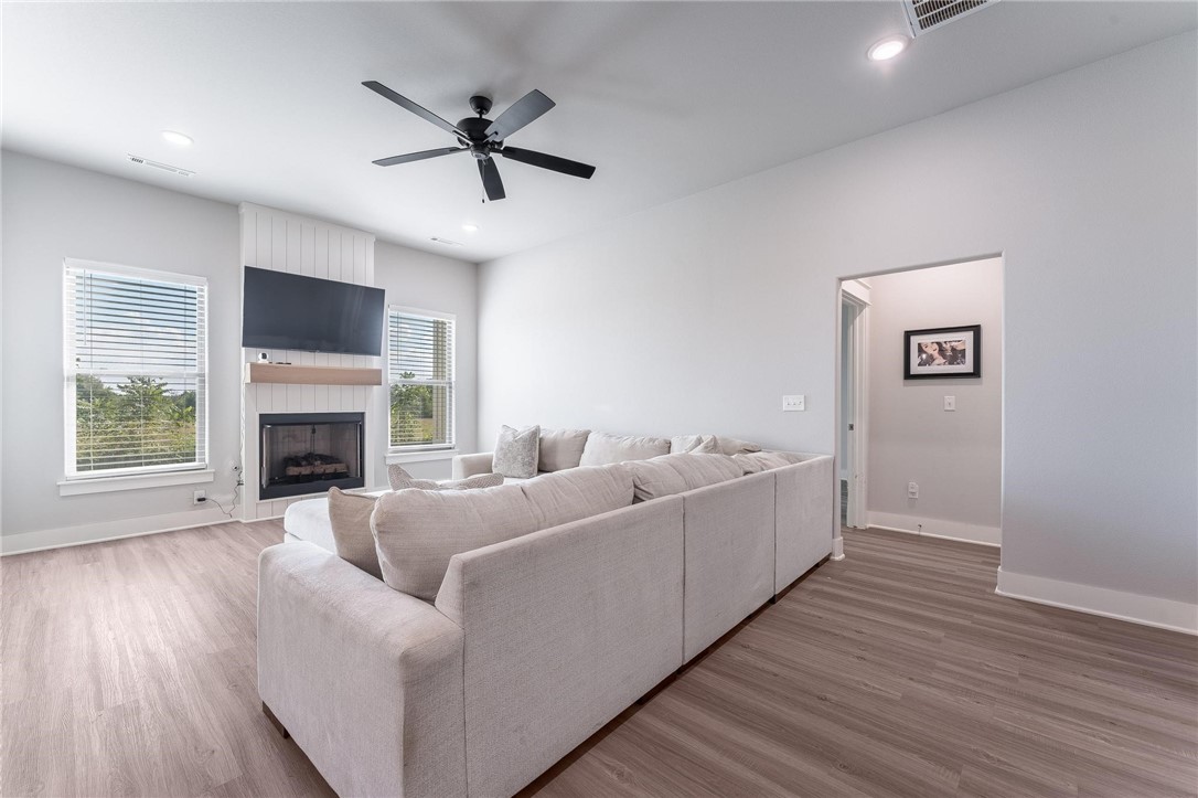 931 Moosehead Street