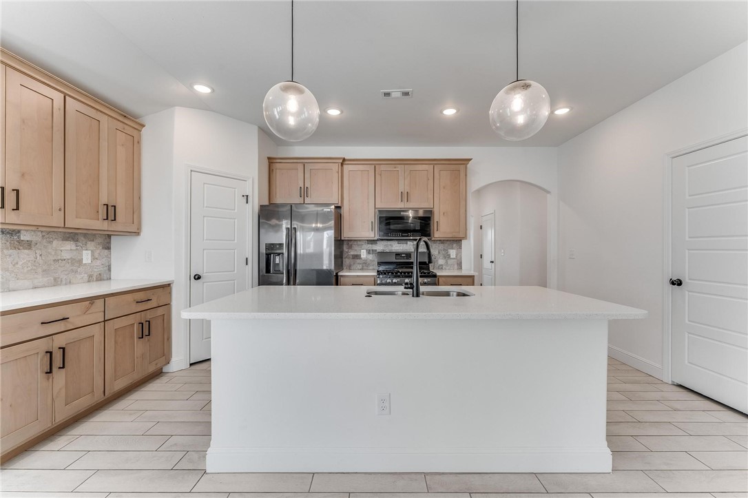 561 Stoneseed Street