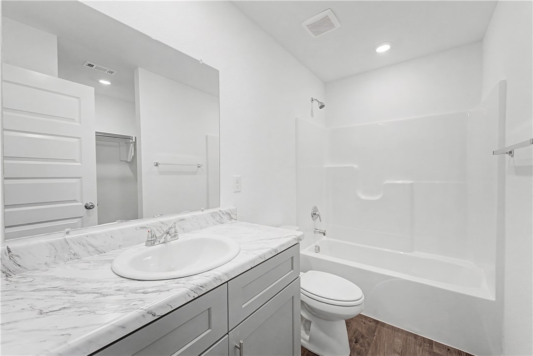 6605 SW Devotion Avenue