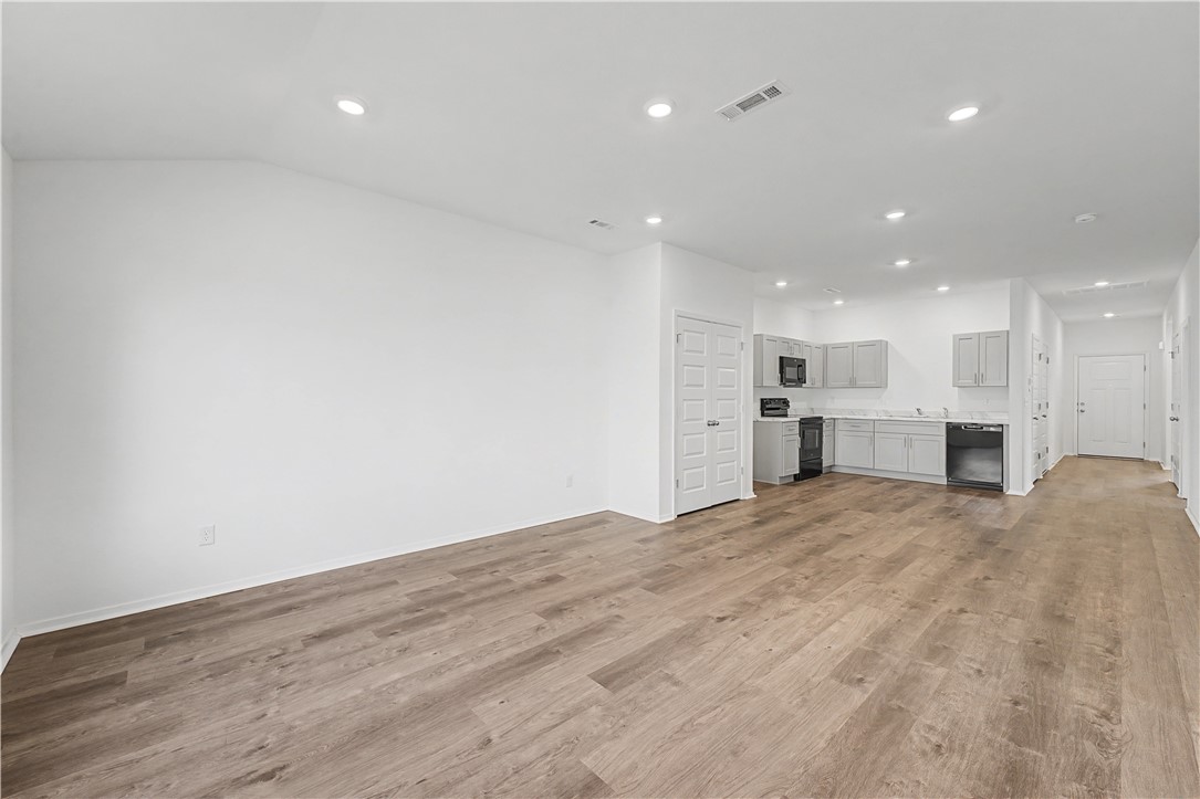 6607 SW Devotion Ave