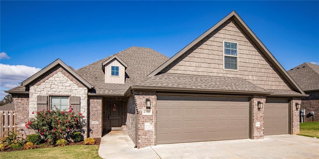 1700 Abbey Lane
