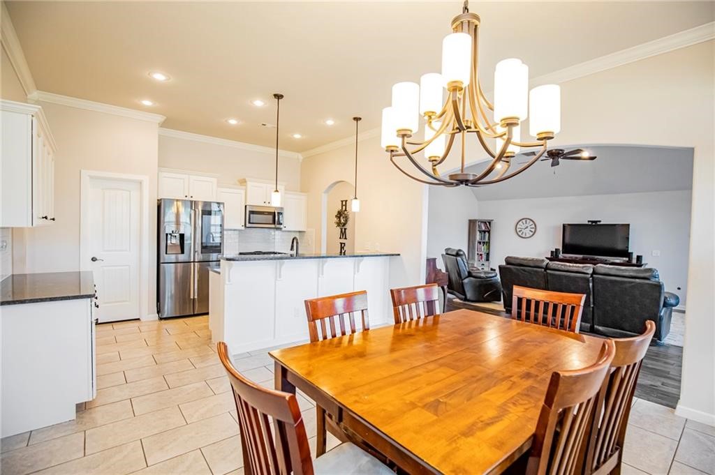 1700 Abbey Lane
