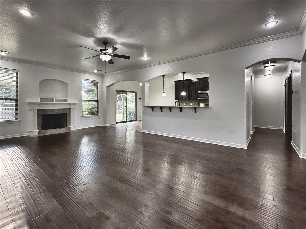 2700 Calm Ridge