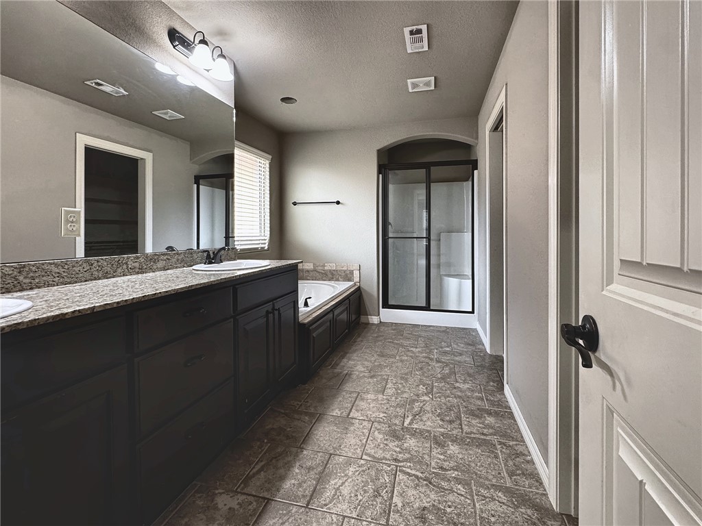 2700 Calm Ridge