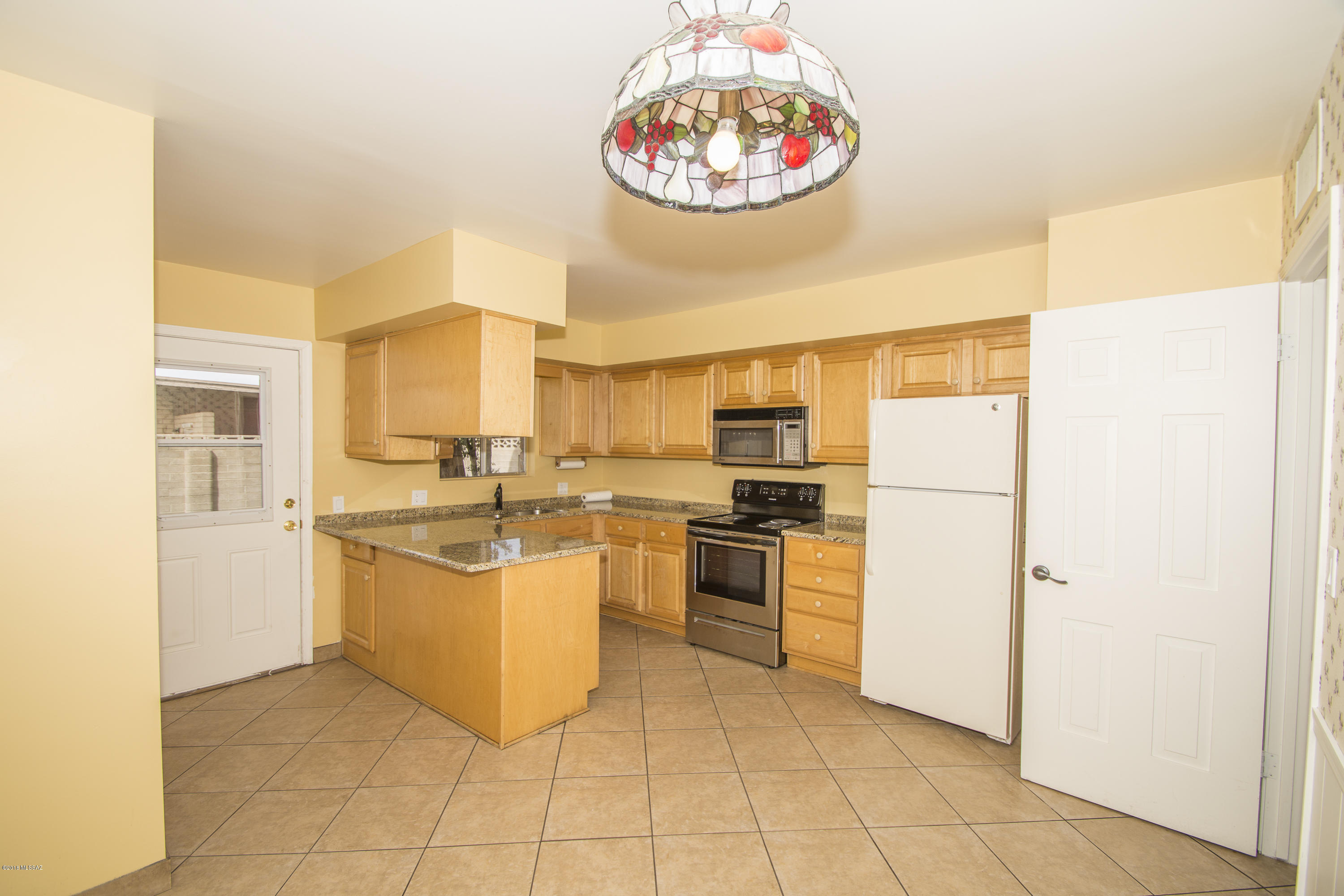 9108 E Palm Tree Drive