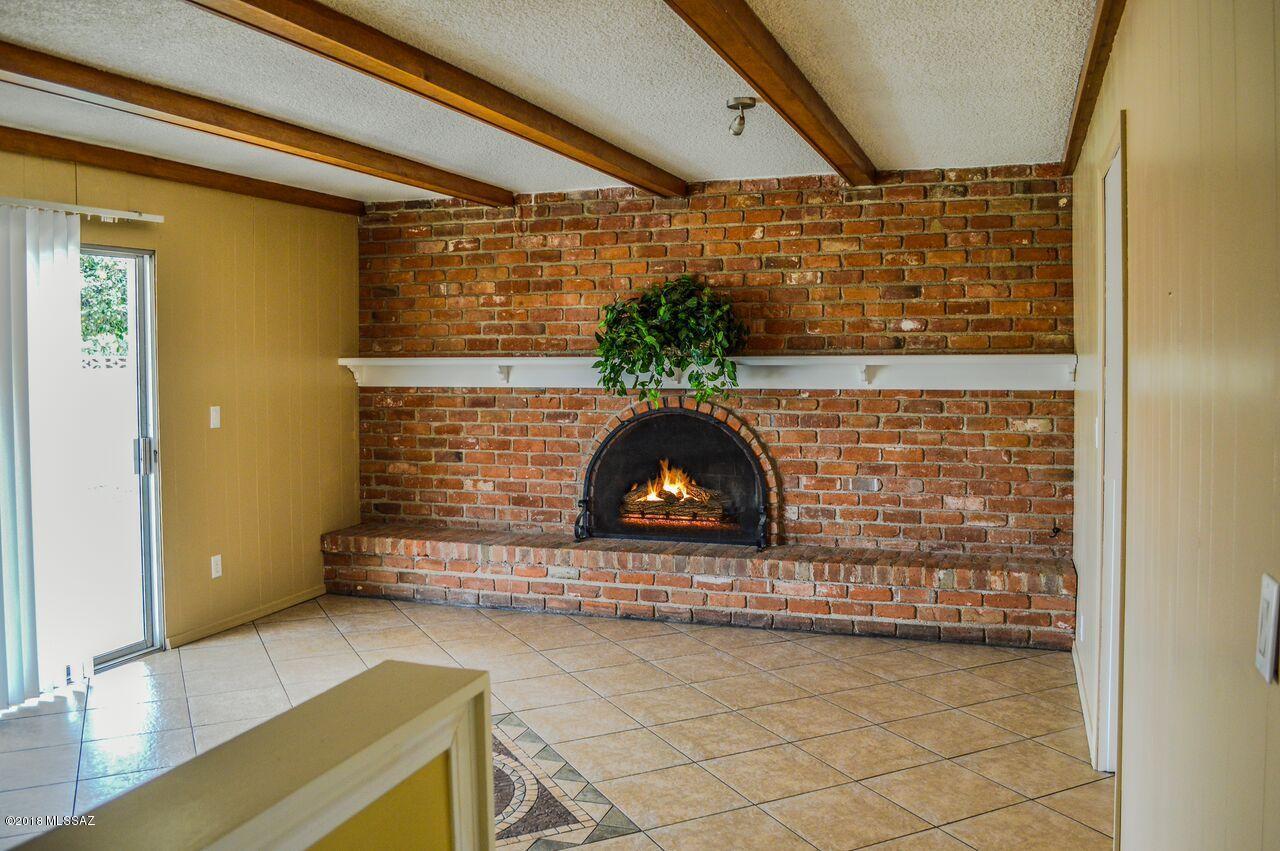 9108 E Palm Tree Drive