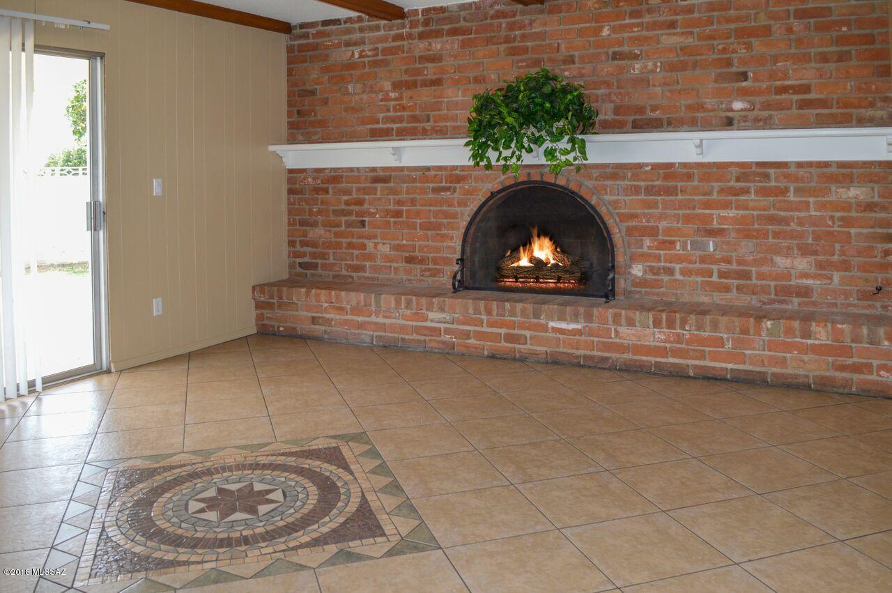 9108 E Palm Tree Drive