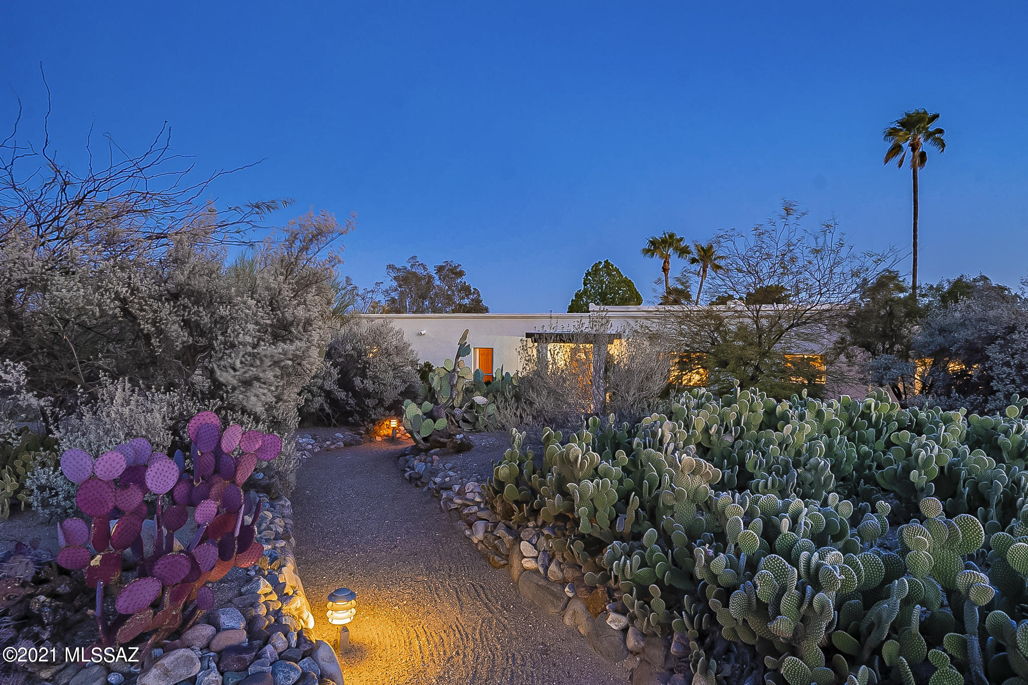 4960 E Ave Del Cazador