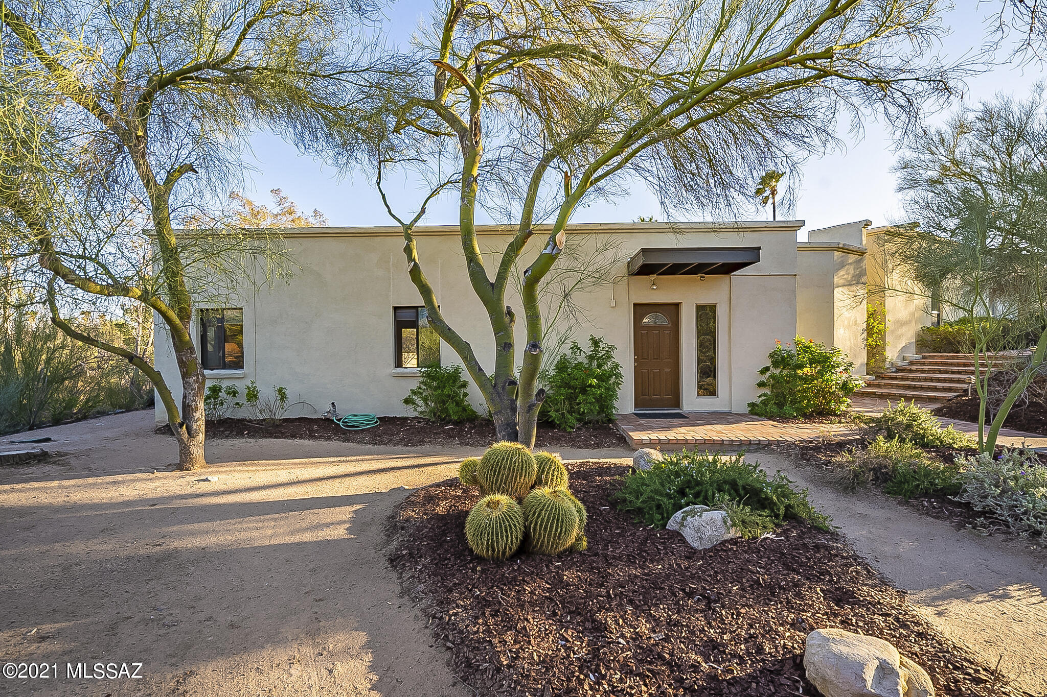 4960 E Ave Del Cazador