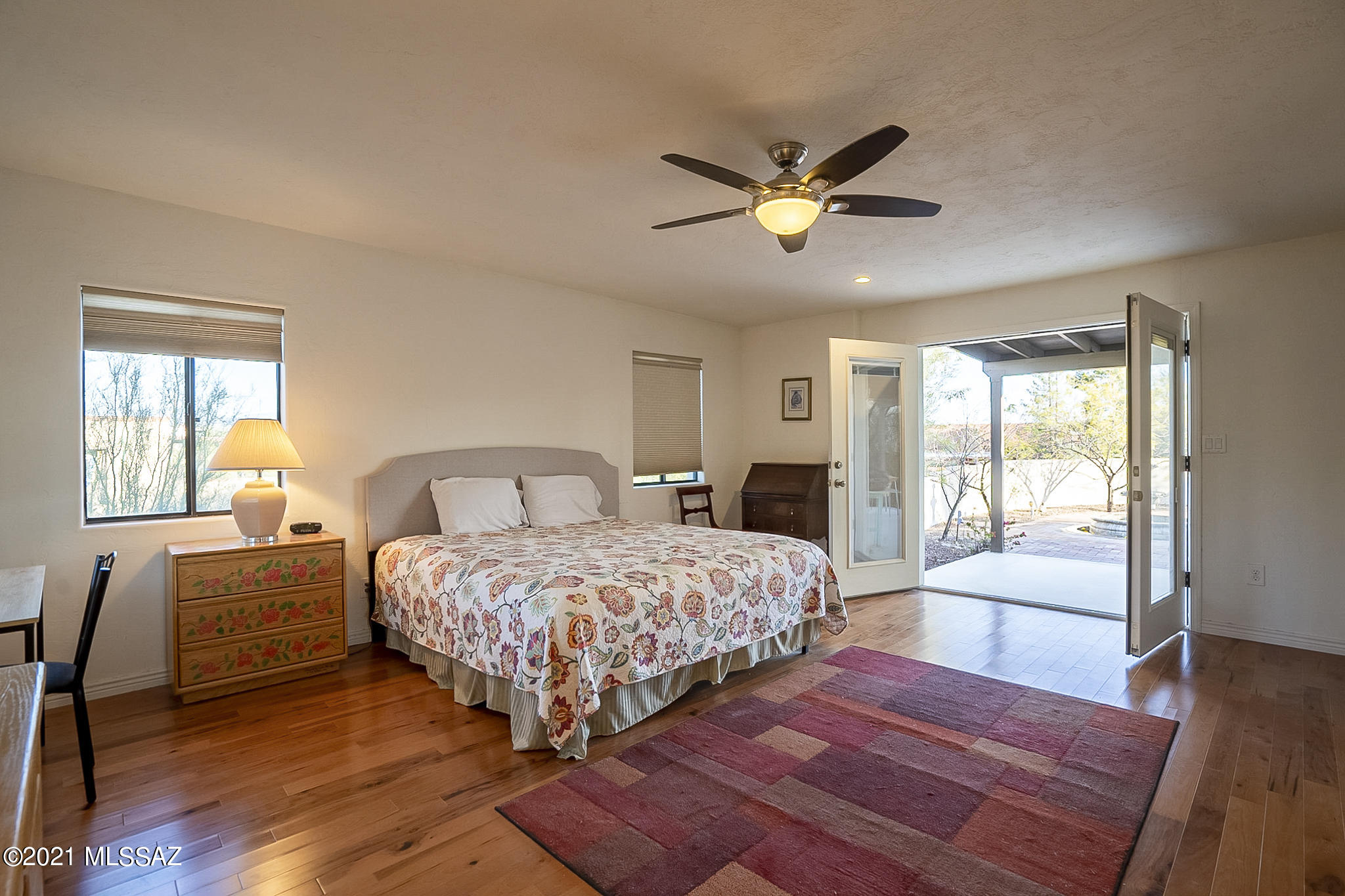 4960 E Ave Del Cazador