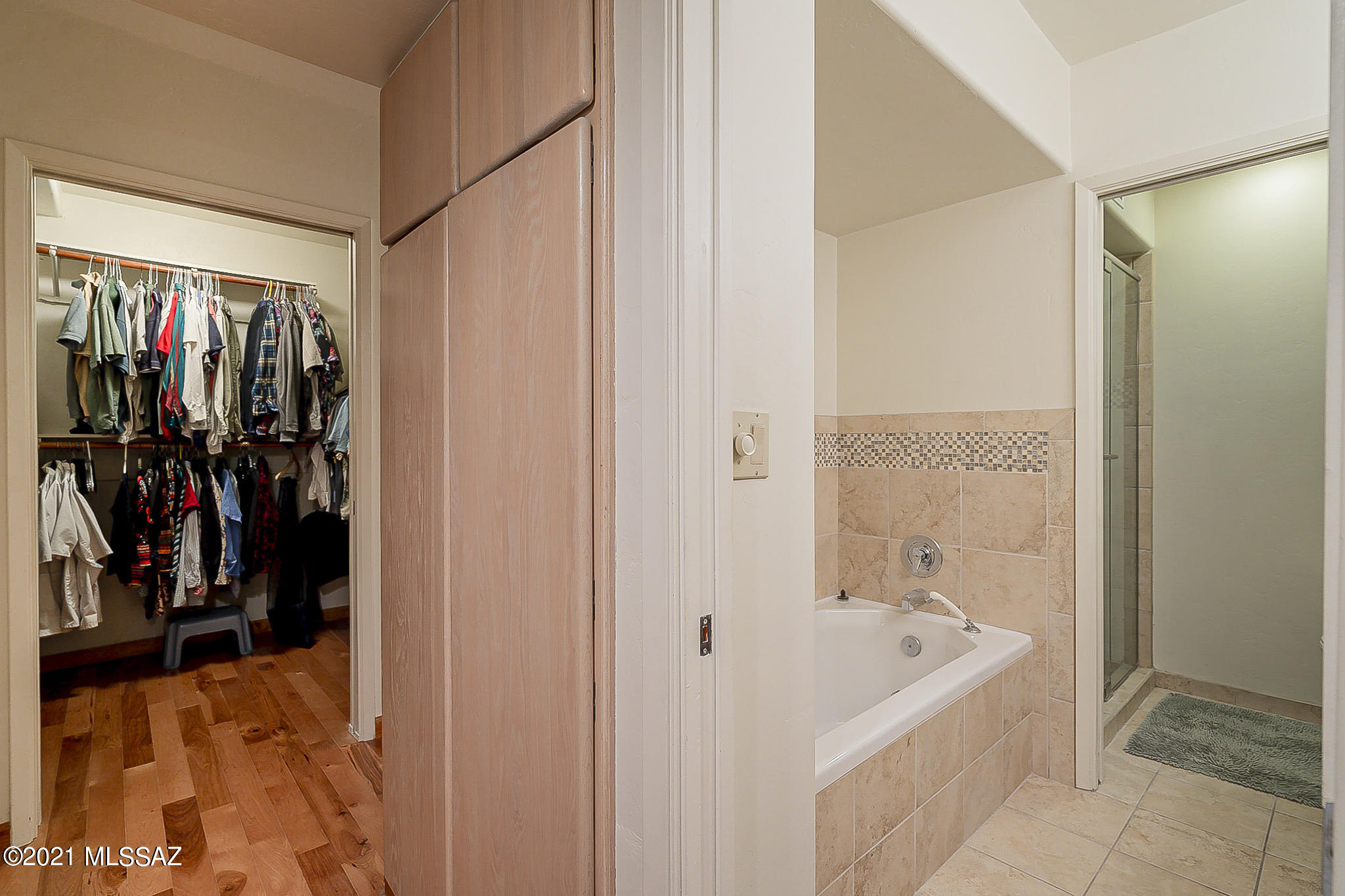 4960 E Ave Del Cazador