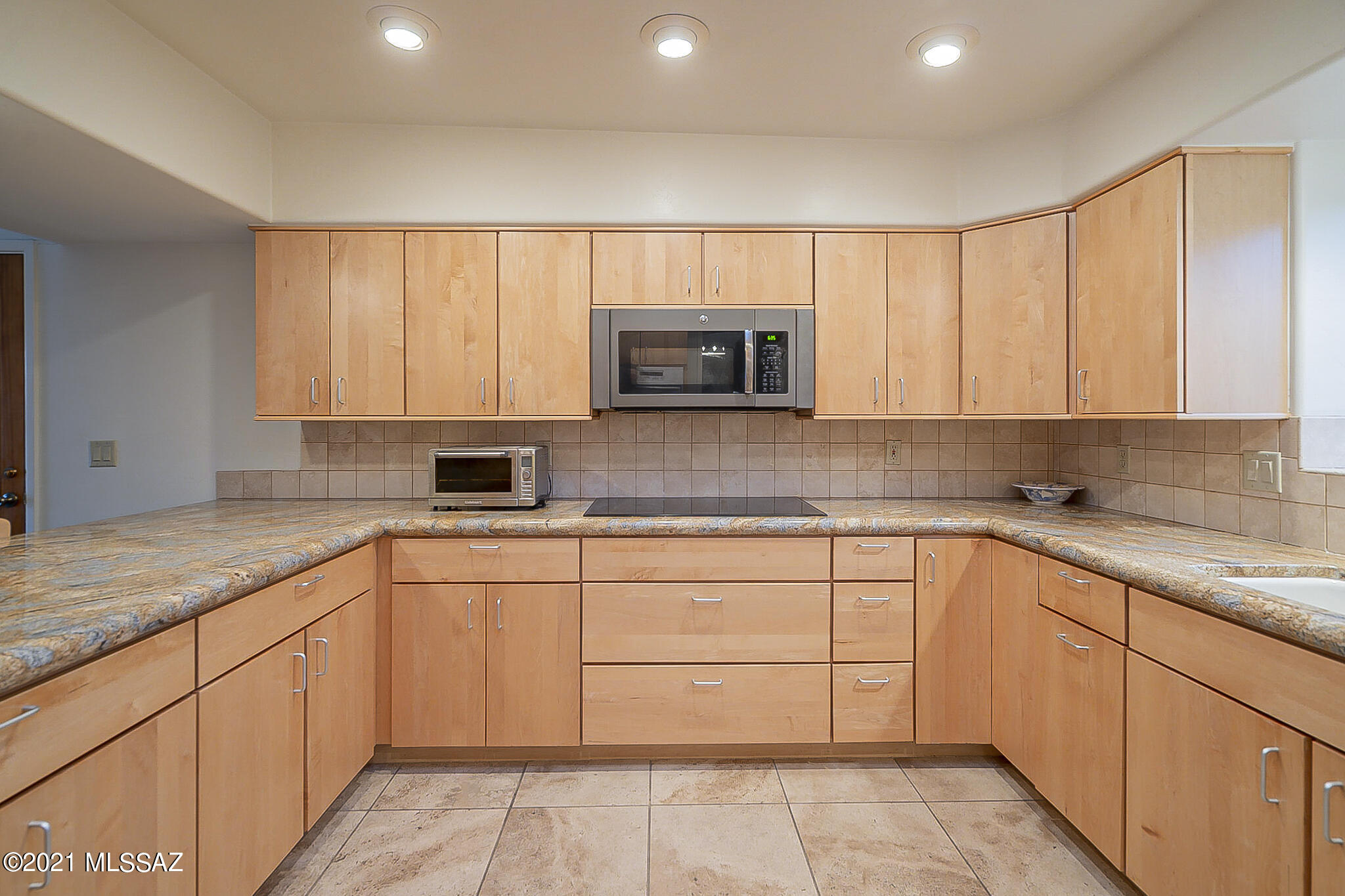 4960 E Ave Del Cazador