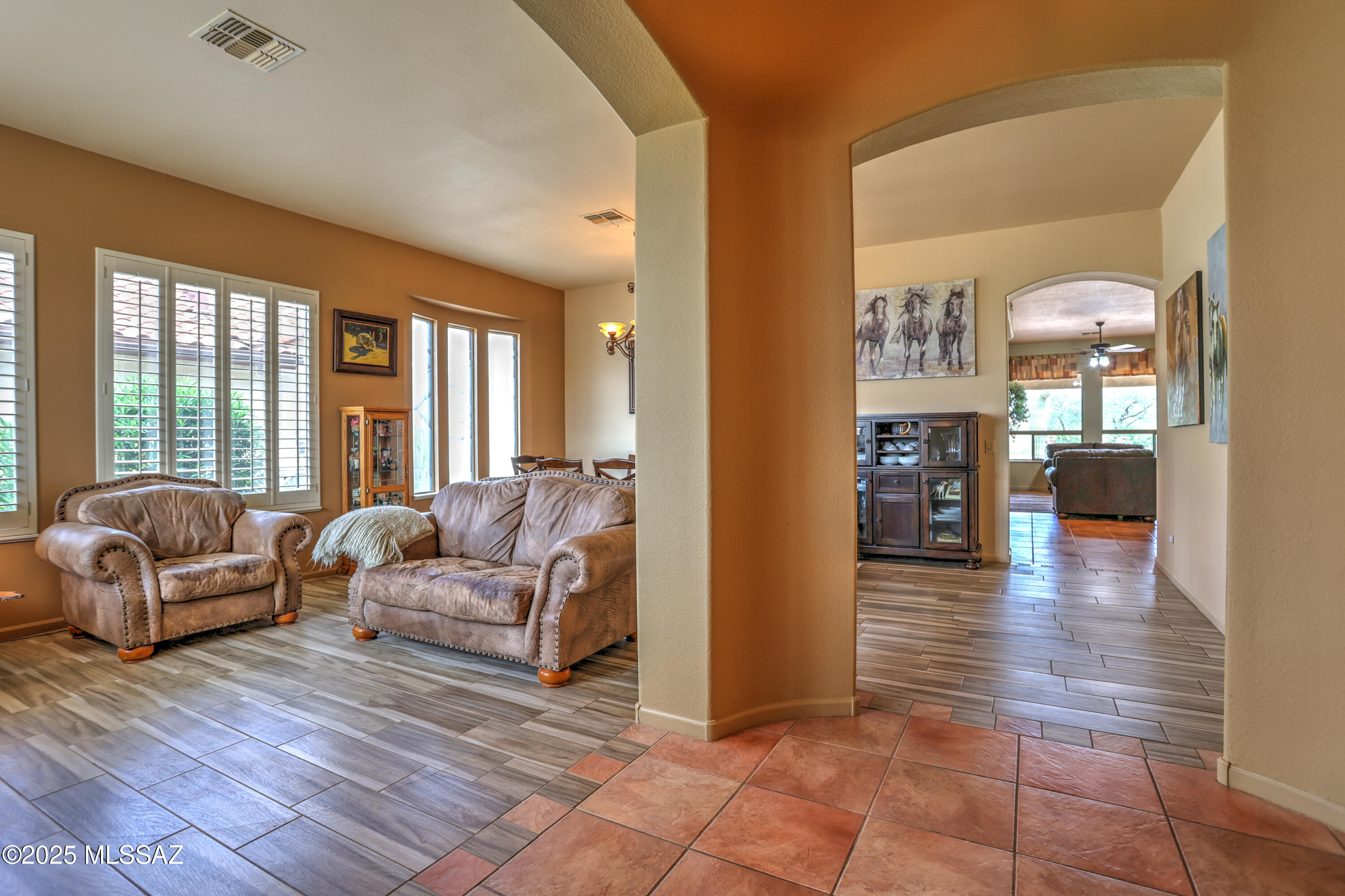 2303 E Desert Pueblo Pass